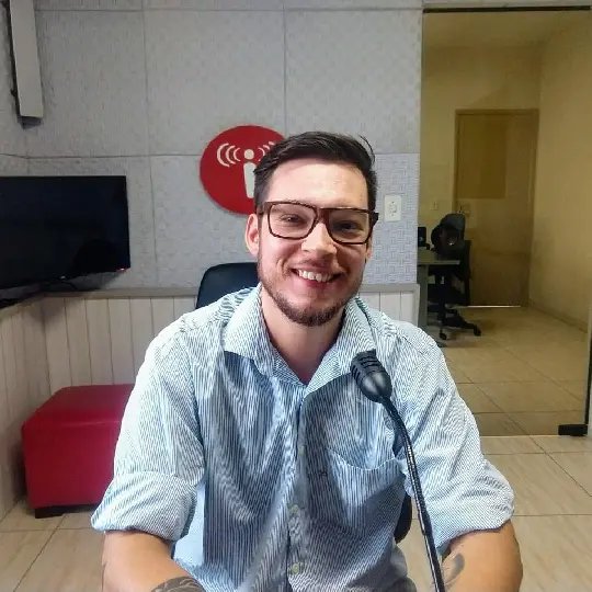 Psic&oacute;logo de Brusque enviar&aacute; atividades gratuitas para as pessoas se ocuparem durante a quarentena  