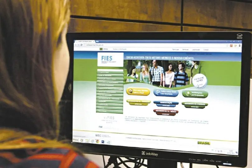 Estudantes têm até quinta-feira para renovar contratos do Fies