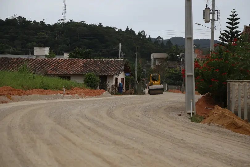 Rua Guabirupé interditada para pavimentação da segunda etapa