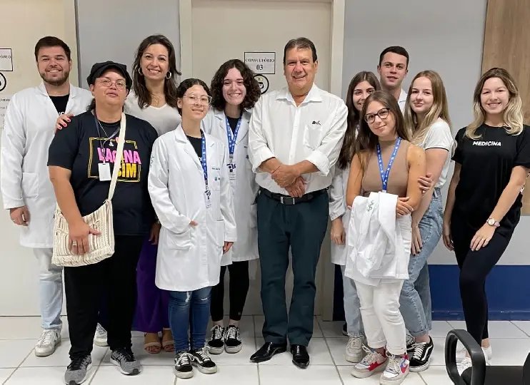 Departamento de Assist&ecirc;ncia Farmac&ecirc;utica da Secretaria de Sa&uacute;de recebe alunos de institui&ccedil;&otilde;es para estudos