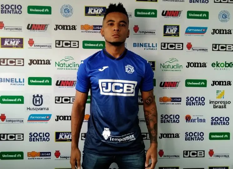 Brusque anuncia contrata&ccedil;&atilde;o de volante Evandro