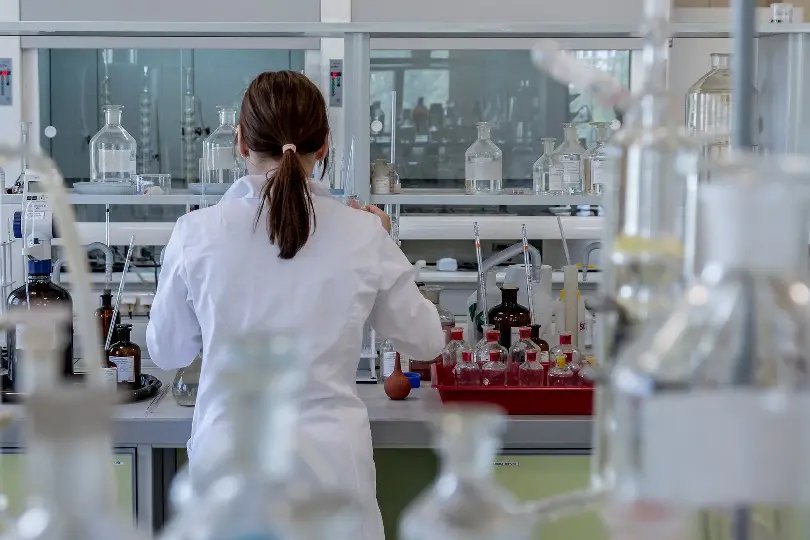 Cremesp denuncia instituto por invalidar 20 mil amostras