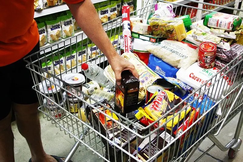 Cesta básica de Brusque tem aumento de 4,10%