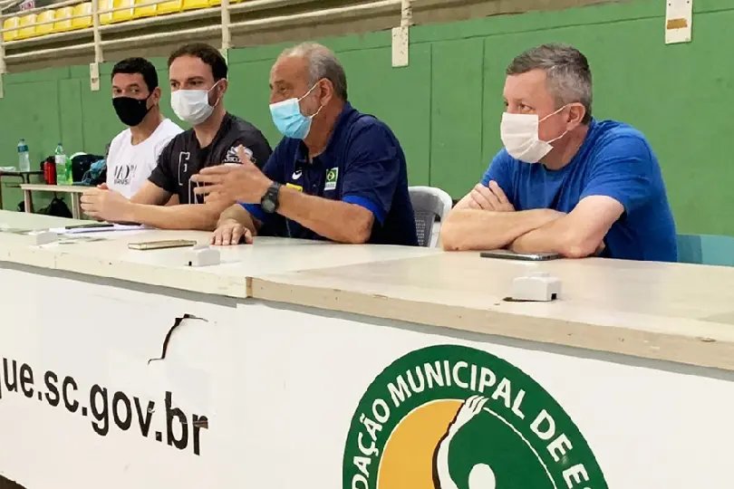 Brusque sedia Supercopa Feminina de V&ocirc;lei Adulto