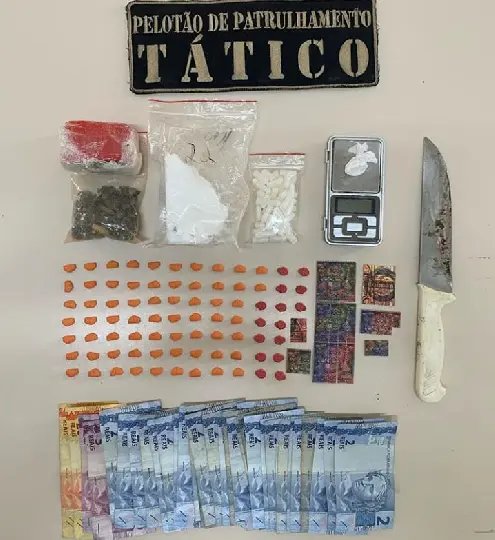 Homem &eacute; preso com drogas no bairro Santa Rita