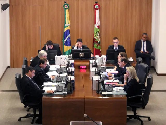 TRE-SC institui Comitê Consultivo para combate às fake news