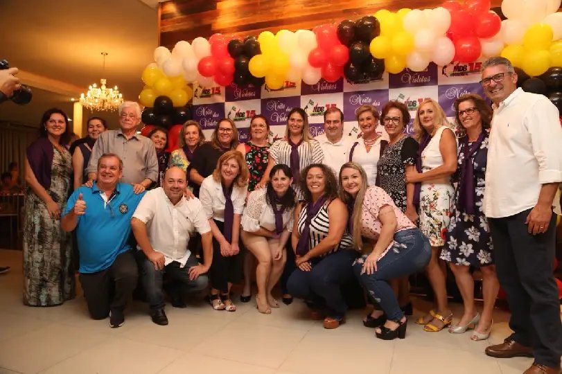 Noite das Violetas reúne mais de 400 mulheres do MDB