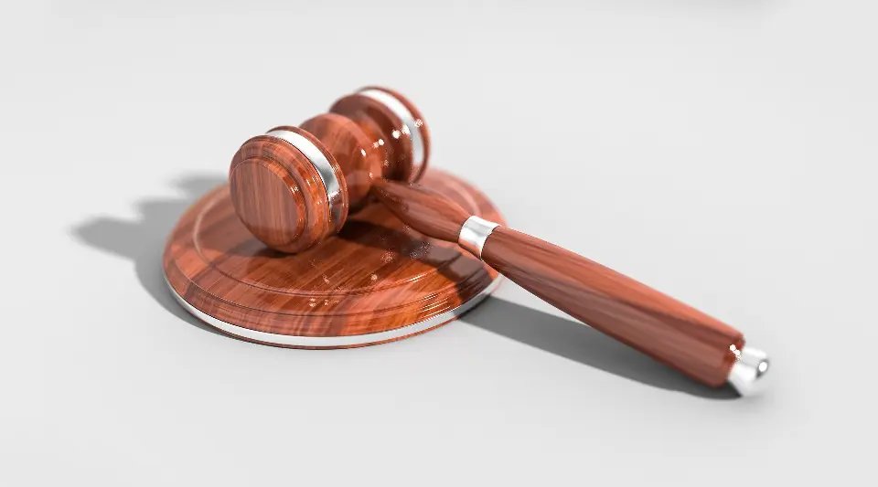 MPSC obt&eacute;m liminar para suspender decreto de Brusque que contrariava medidas estaduais de combate &agrave; covid-19