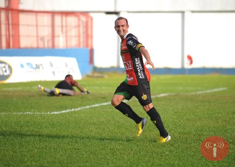 Bruscão vence na estreia de Joceli