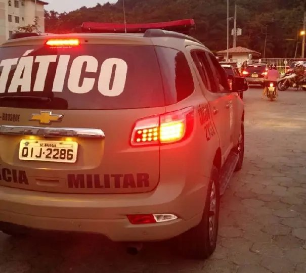 Polícia Civil e Militar realizam operação no bairro Cedrinho
