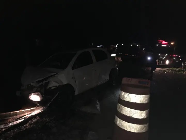 Acidente entre carro e tobata deixou homem em estado grave
