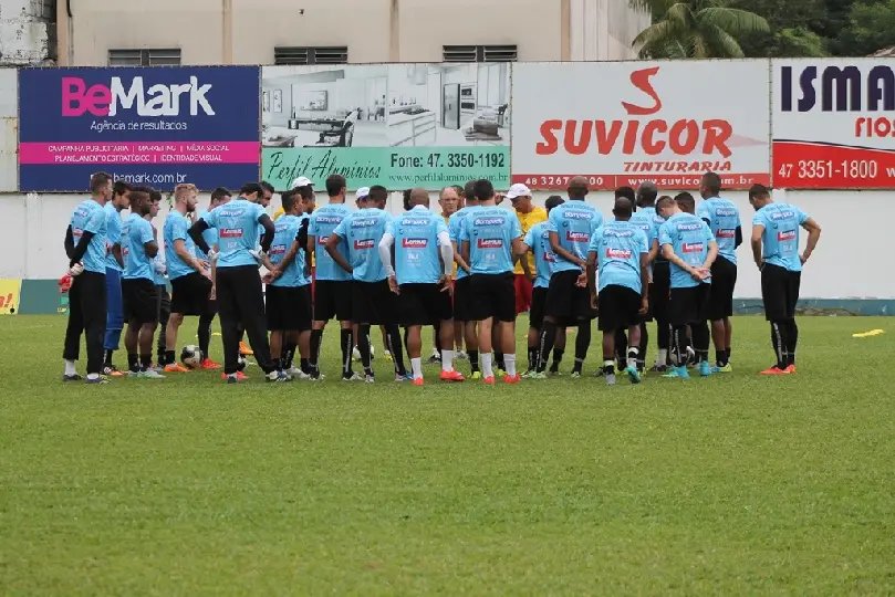 Bruscão acerta últimos detalhes antes de jogo importante