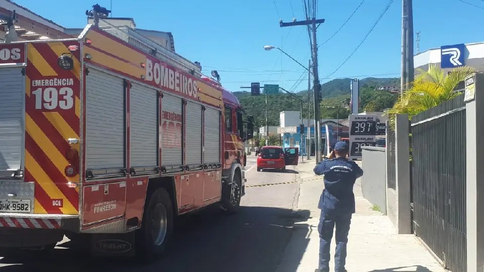 Fio de alta tens&atilde;o se rompe no bairro &Aacute;guas Claras