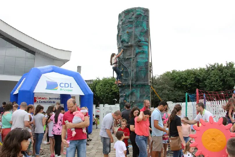 Público prestigia primeira edição da CDL nos Bairros de 2018