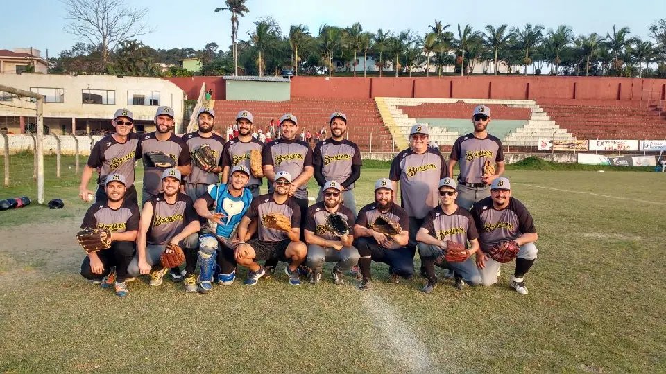Beisebol de Brusque estreia no estadual querendo o título