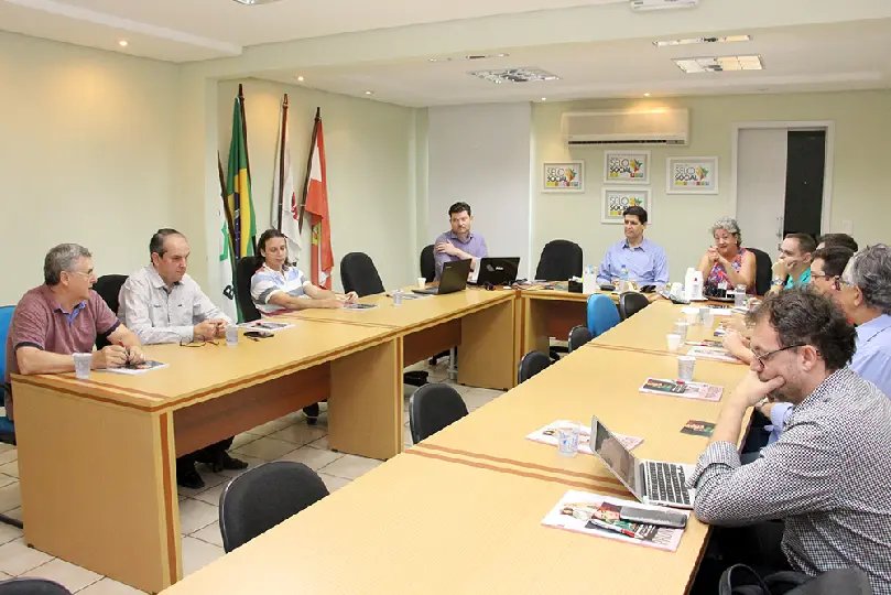 AmpeBr sedia reunião itinerante da Fampesc