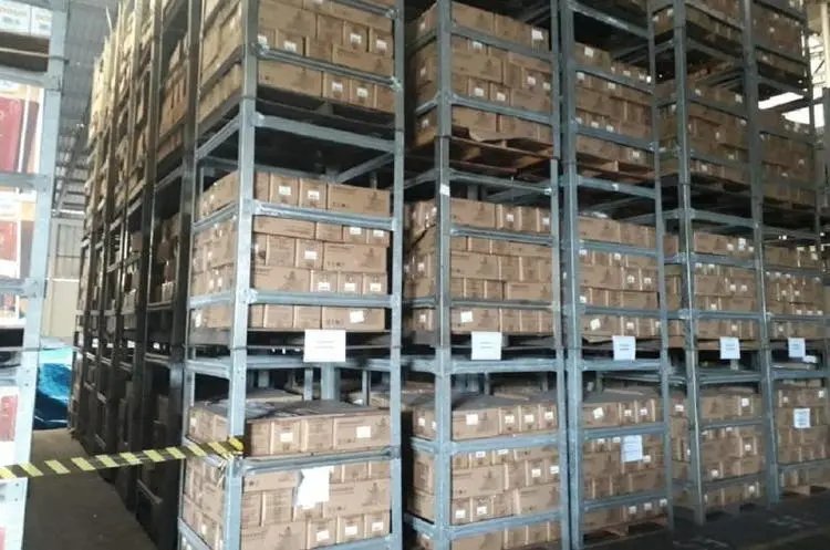Receita Federal apreende mais de 5 milh&otilde;es de m&aacute;scaras vindas da China