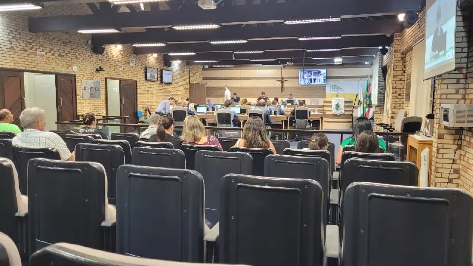 C&acirc;mara aprova lei que faz ajustes  para elei&ccedil;&atilde;o do Conselho Tutelar