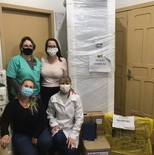 Secretaria de Sa&uacute;de de Guabiruba recebe doa&ccedil;&atilde;o de uma c&acirc;mara conservadora de vacinas.