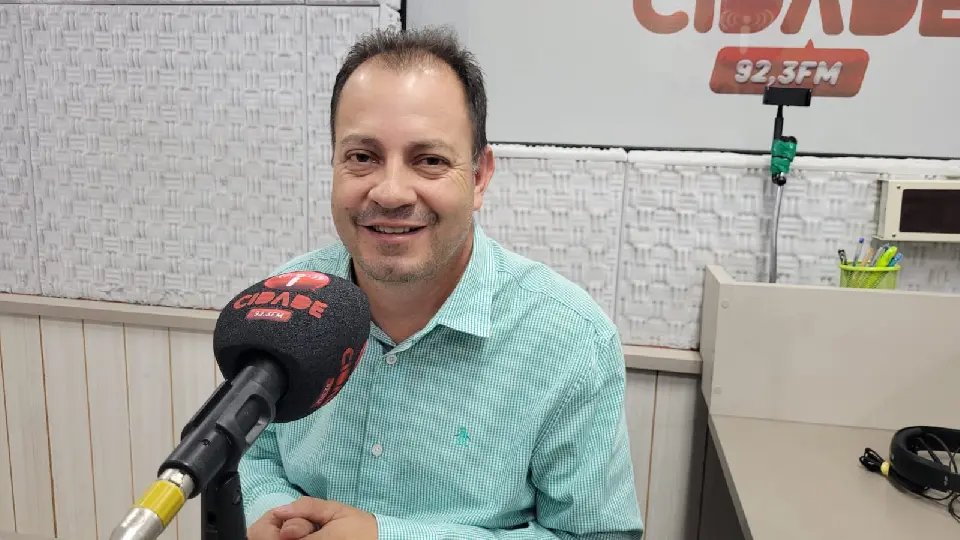 Ari e Gilmar n&atilde;o honraram compromisso, dispara Jocimar