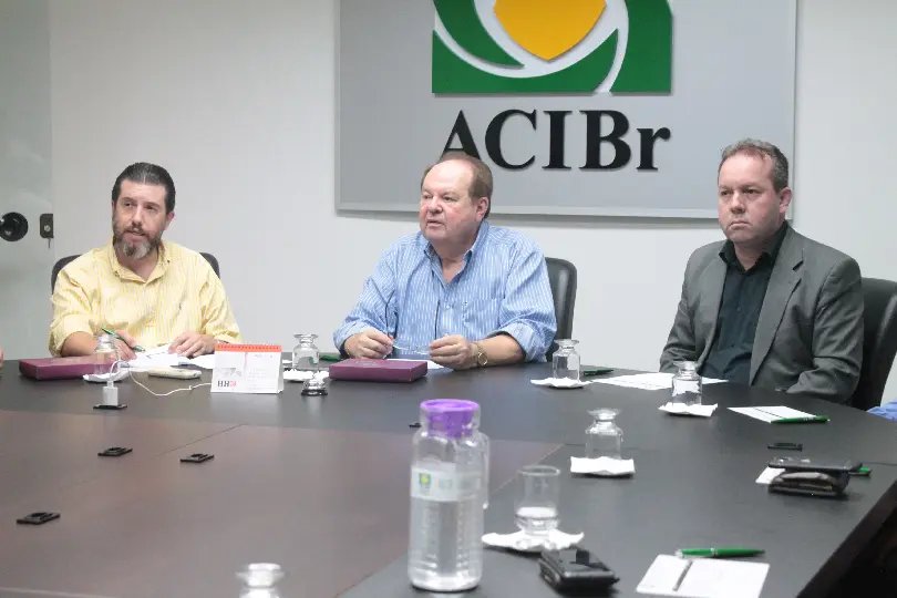 Conselho Deliberativo da ACIBr se reúne com administradores do Hospital de Azambuja