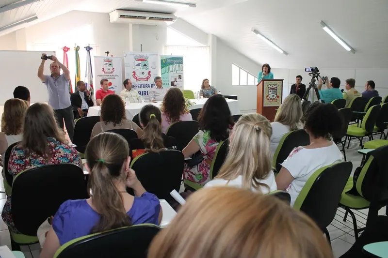 Simpósio de Educação reunirá grandes nomes 