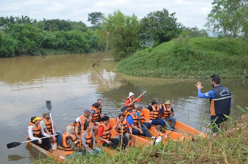 Descida do Rio Itajaí-Mirim recolhe mais de 750 quilos de lixo