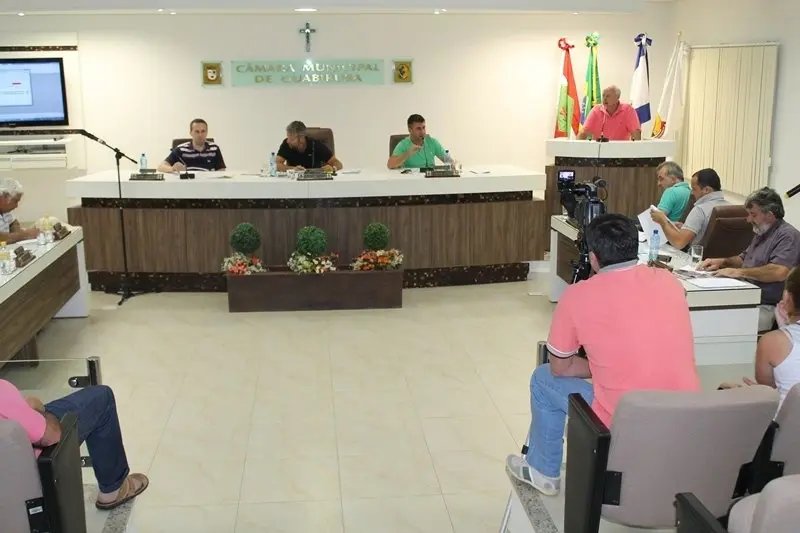 Serviços públicos são pauta em sessão