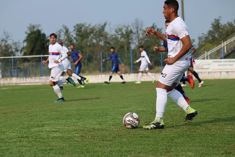 Carlos Renaux bate o Guarani, em Palho&ccedil;a