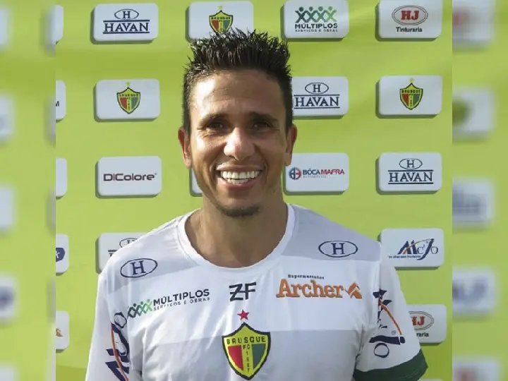 Potita acerta liberação do Brusque FC