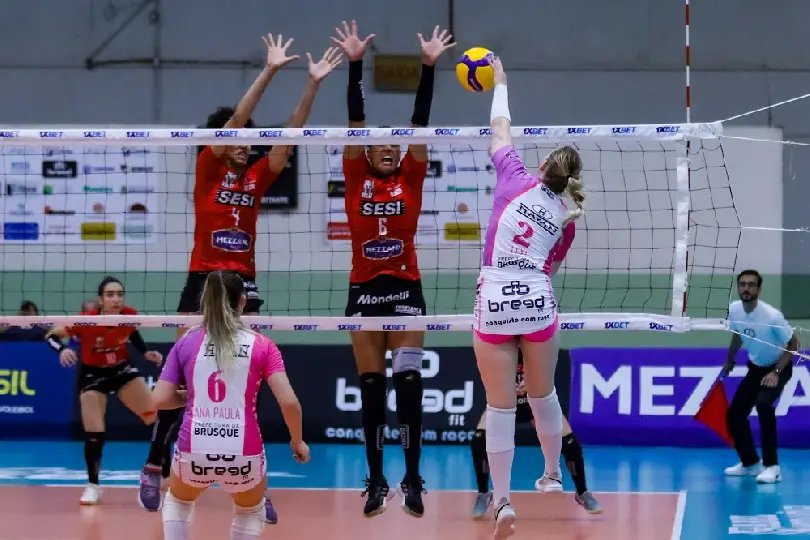 Em casa, Abel Moda V&ocirc;lei enfrenta o l&iacute;der Praia Clube na Superliga