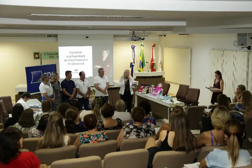 Palestra reúne mulheres na Câmara de Vereadores de Guabiruba