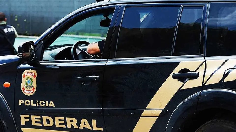 Polícia Federal cumpre mandados em Guabiruba