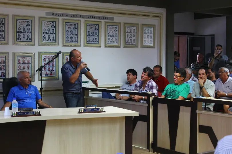 Moradores cobram pela falta de energia elétrica à Celesc