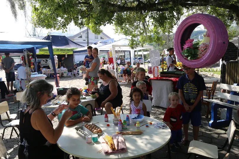 Páscoa Encantada atrai famílias para o Centro de Guabiruba