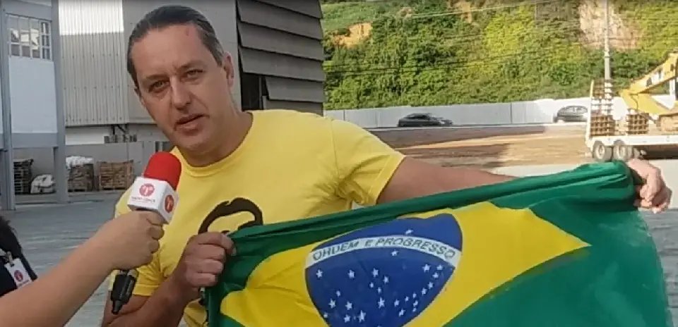 Apoiadores de Jair Bolsonaro organizam manifesto em Brusque
