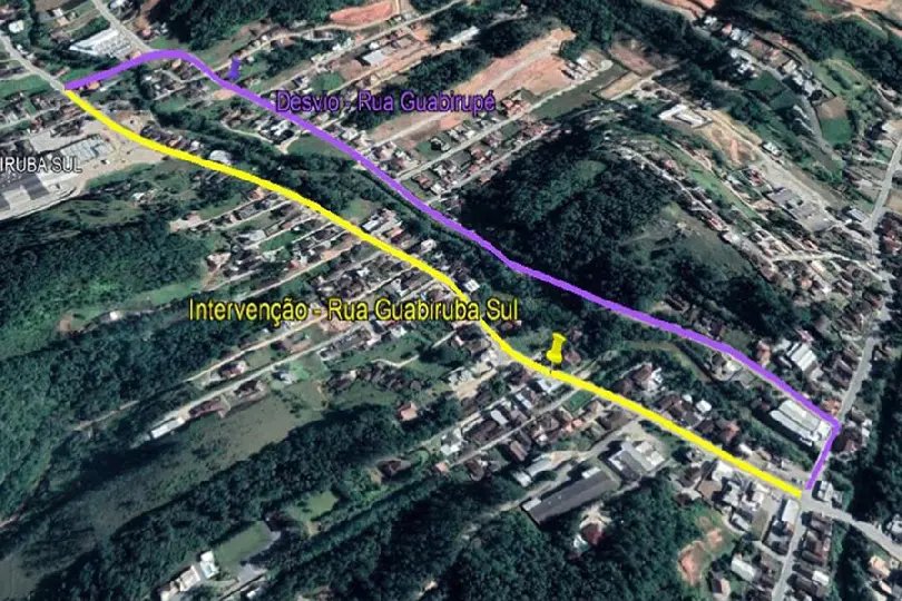 Desvio de Tr&acirc;nsito na rua Guabiruba-Sul
