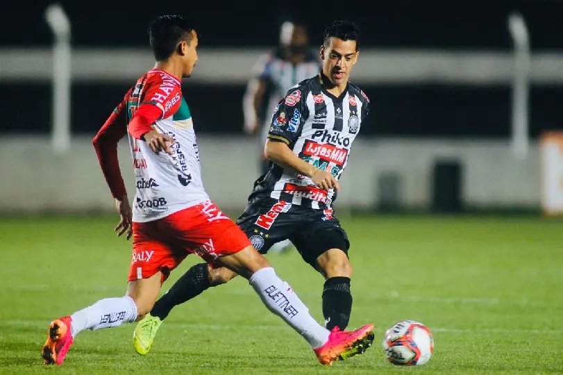 Brusque joga bem e sai com o empate no Paran&aacute;