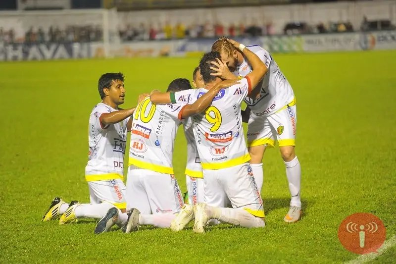 Brusque conquista primeira vitória no campeonato