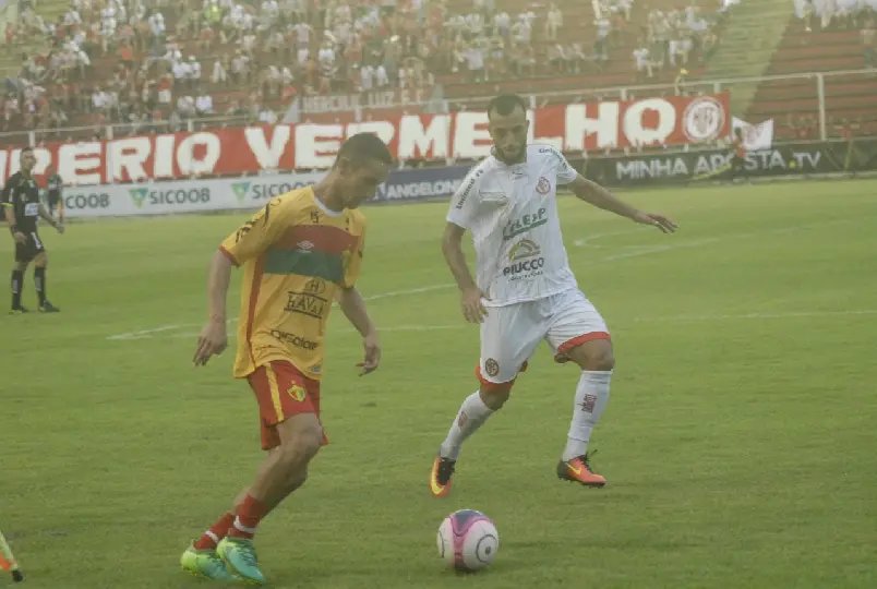 Brusque volta a vencer fora de casa pelo Catarinense