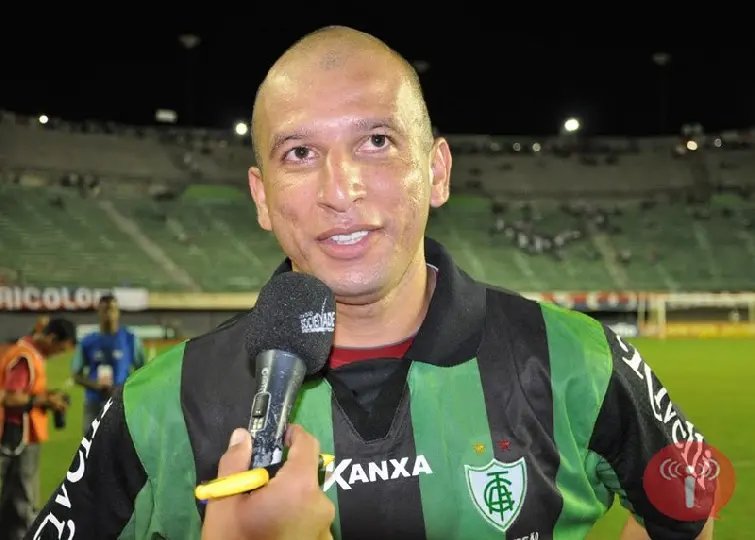 Atacante Fábio Junior pode jogar no Bruscão