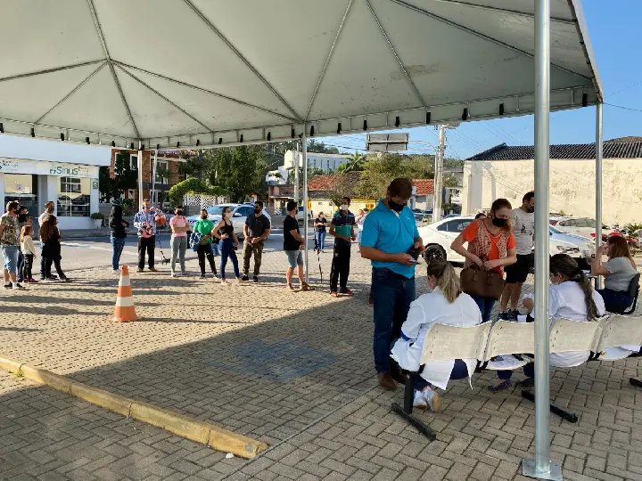 Guabiruba vacina pessoas a partir de 25 anos contra Covid-19