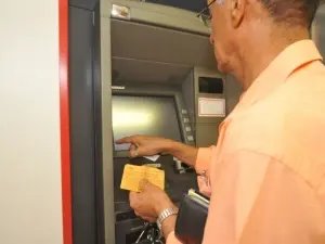 INSS reajusta benefícios em 5,56%
