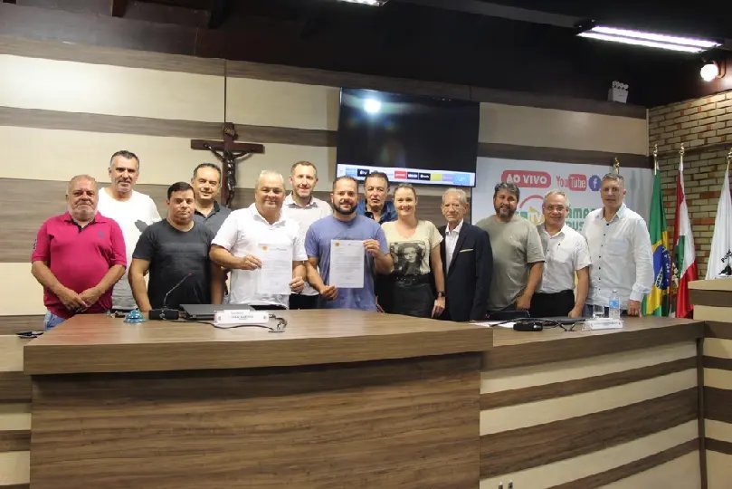 Legislativo brusquense manifesta apoio &agrave; reposi&ccedil;&atilde;o salarial de policiais e bombeiros