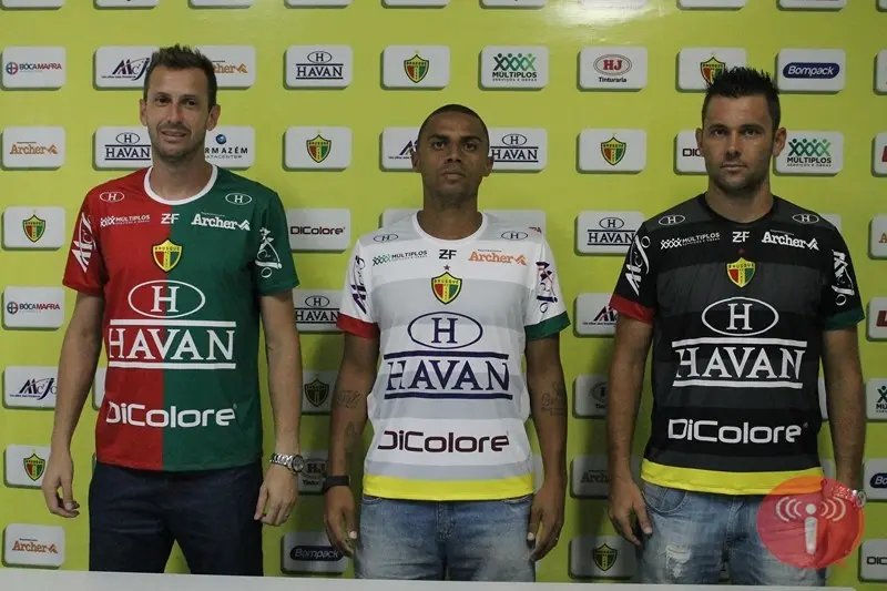 Time apresenta oficialmente os uniformes da temporada