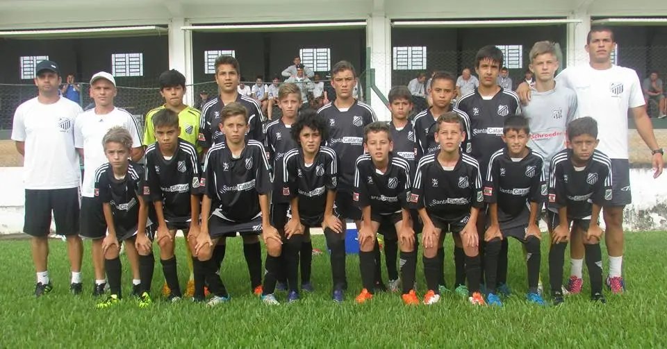 Santos Dumont decide hoje título no sub-13