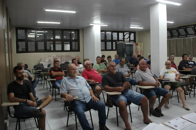 Congresso t&eacute;cnico define Municipal de Bocha Vale Tudo 