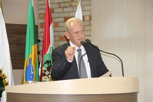 Em discurso, Zancanaro se rebela contra o governo