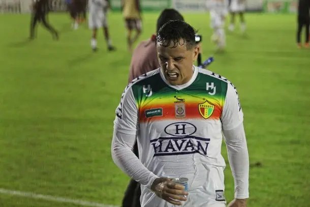Sem Edu, Brusque FC relaciona 23 atletas para enfrentar o Confian&ccedil;a