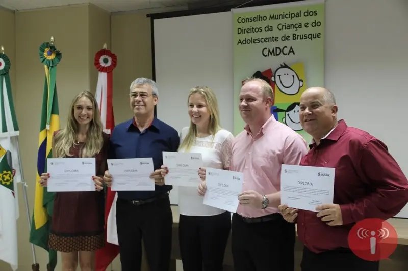 Novos conselheiros tutelares tomam posse